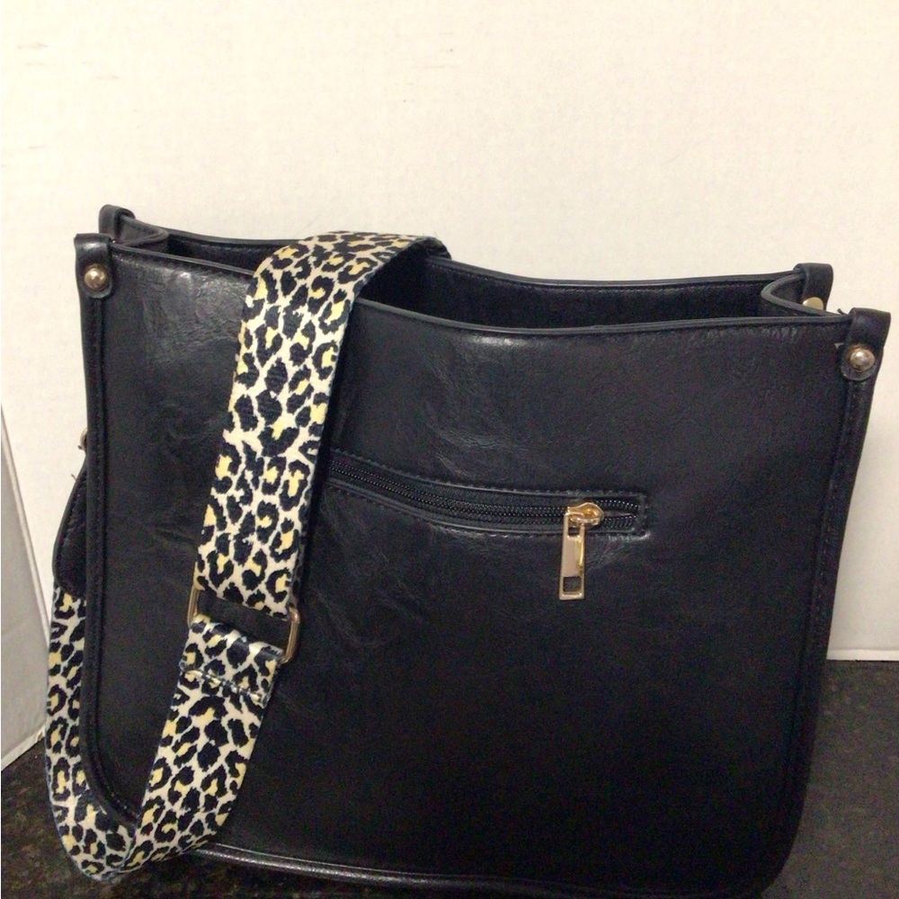 Black Leather Shoulder Bag with Leopard Strap